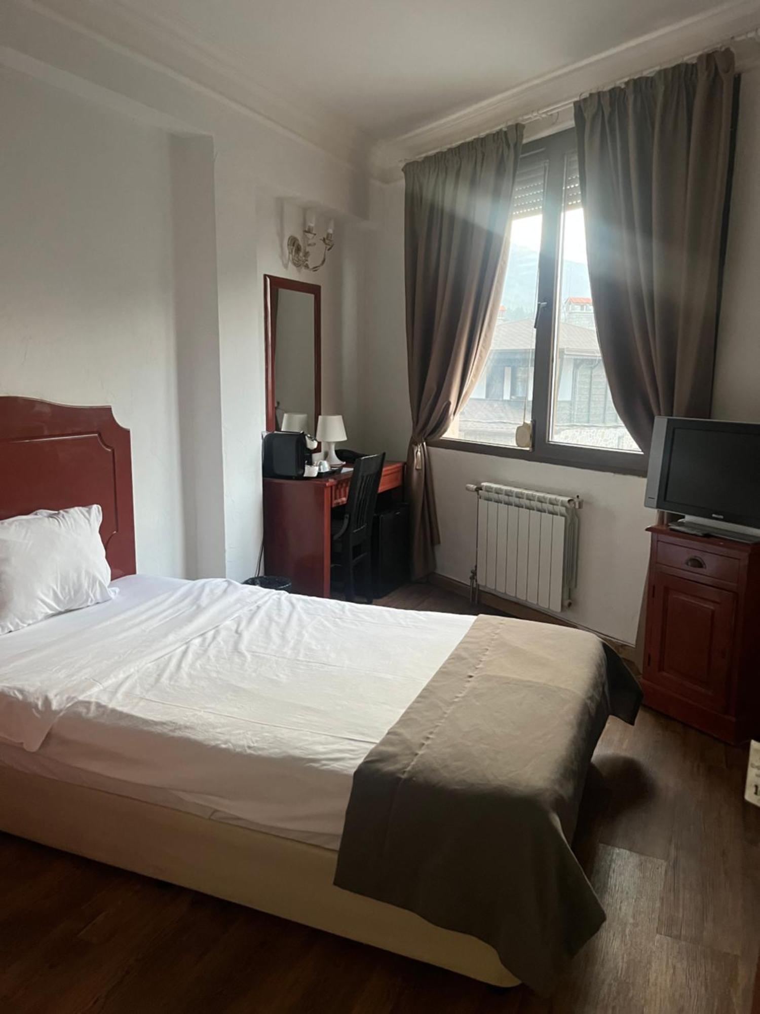 Andesite Boutique Residence Hotel โซเฟีย ภายนอก รูปภาพ